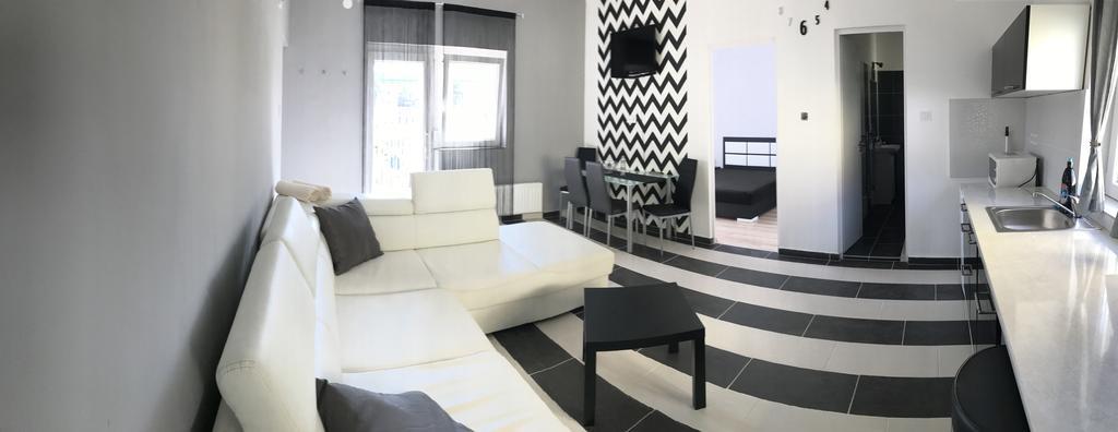 Corner Apartman 1 Apartament Siófok Zewnętrze zdjęcie