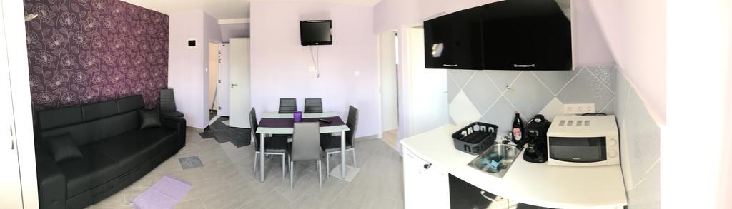 Corner Apartman 1 Apartament Siófok Zewnętrze zdjęcie